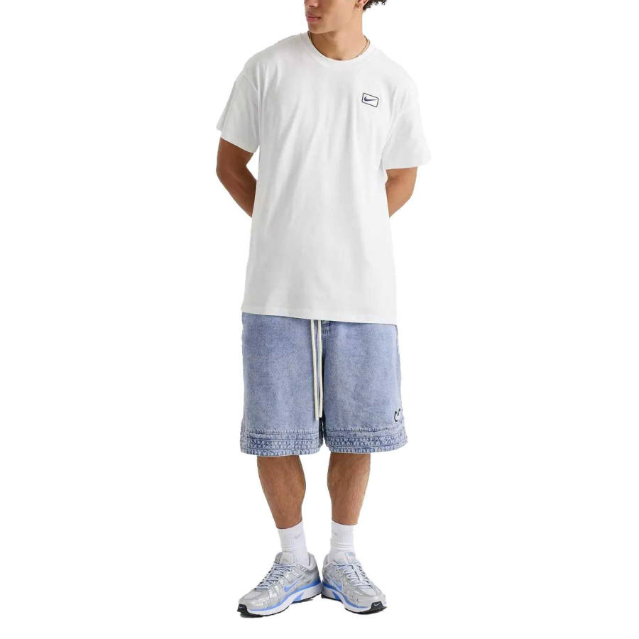 Nike Nike Sportswear T Shirts Men's Peak White Crew Neck Moderate