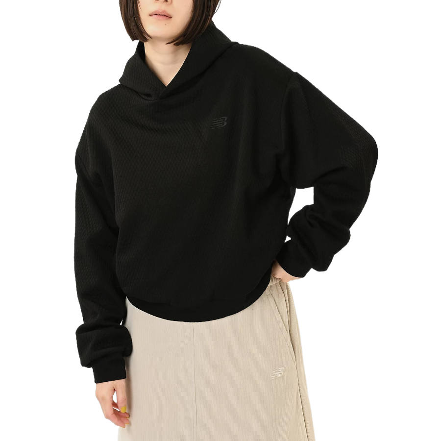 New Balance New Balance Sweatshirts Women's Black Hooded Moderate