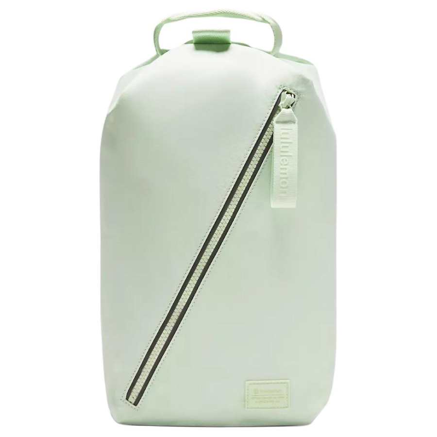 Lululemon Lululemon Fast Track Polyester Backpack Regular Unisex Kohlrabi Green