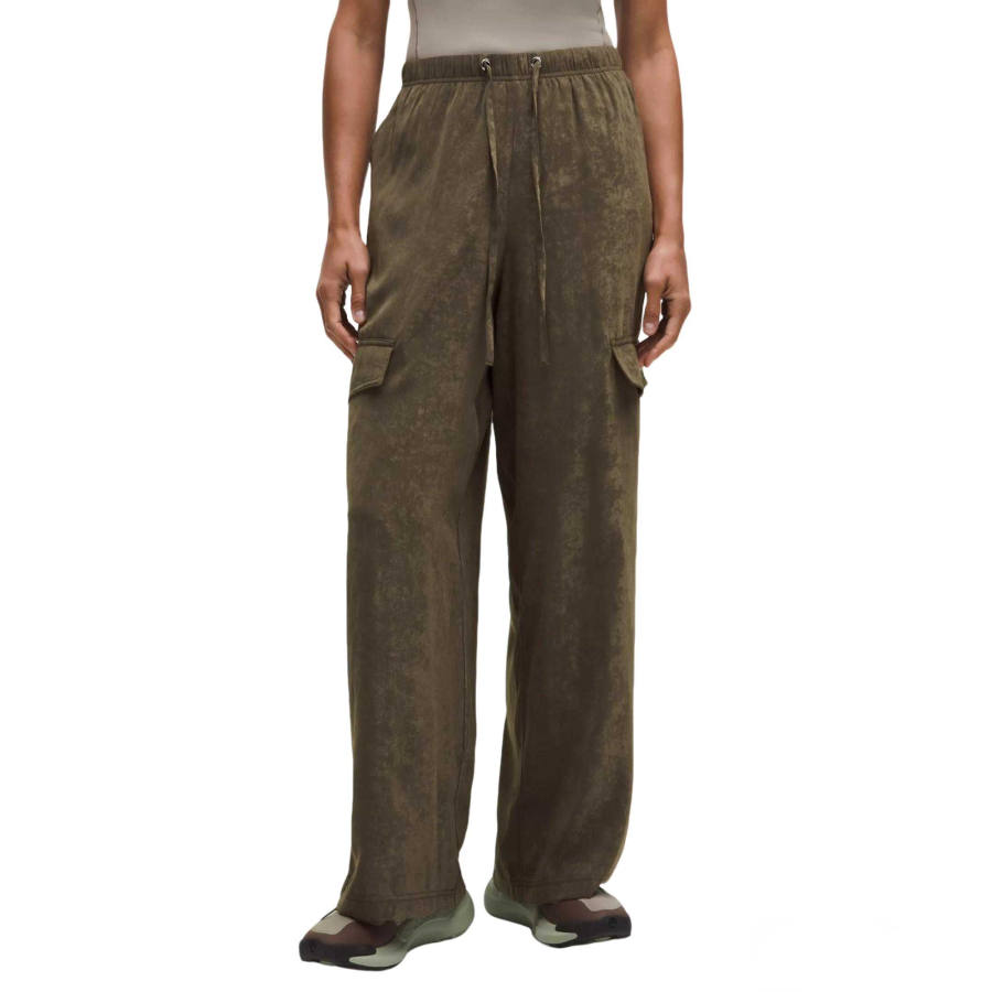 Lululemon Lululemon Cargo Pants Women's Moderate Cargo Pants