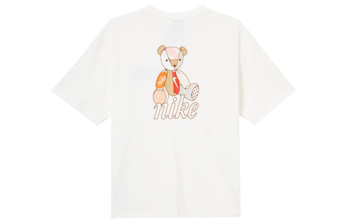 Nike Nike T Shirts Women's White Crew Neck Moderate Straight Fit