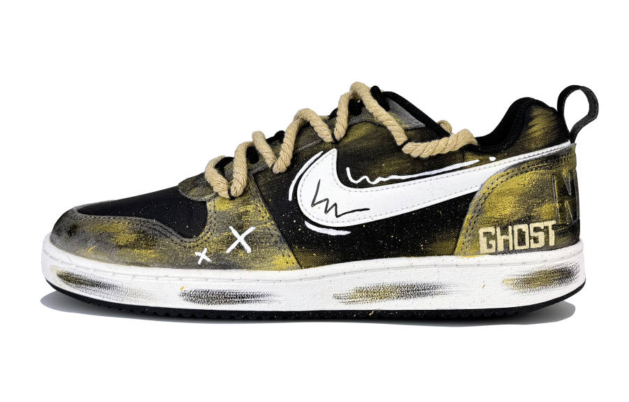 Nike Nike Court Borough Abrasion Resistant Low top Skateboard Shoes Men's Black Gold