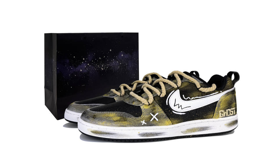 Nike Nike Court Borough Abrasion Resistant Abrasion Resistant Low top Skateboard Shoes Men's Black Gold