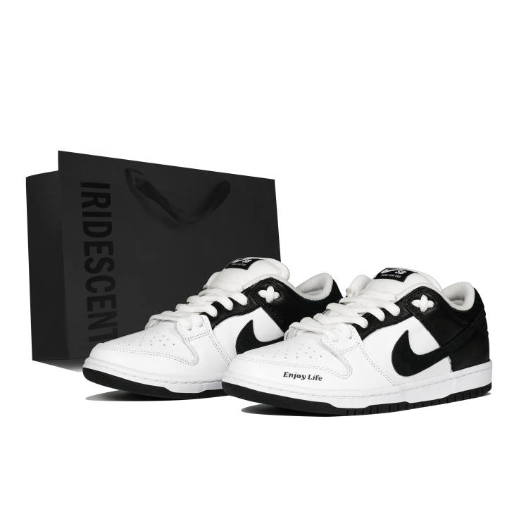 Nike Nike Dunk SB Cushioning Low top Skateboard Shoes Unisex Black White