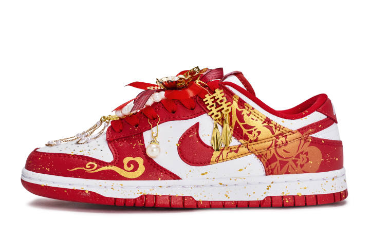Nike Nike Dunk Walking Planet, Persimmon Low top Skateboard Shoes Unisex White Red