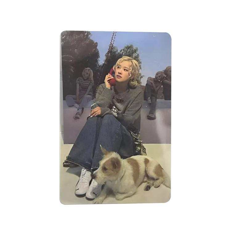 YG ENTERTAINMENT ROSE Central Flash, Merchandise Card Photocards 1 Pc