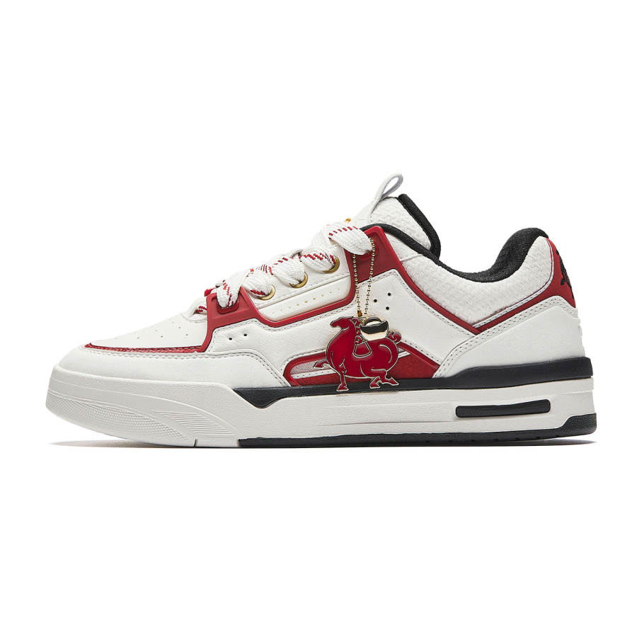 Anta Abrasion Resistant Low top Skateboard Shoes Women's White Red