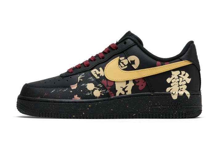 Nike Nike Air Force 1 07 Triple Black Low top Skateboard Shoes Unisex Black Gold