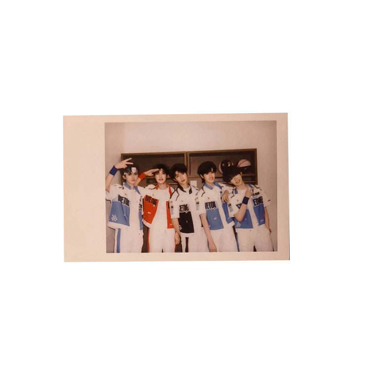 TF ENTERTAINMENT TOP Landing Youth Sports Team Instant Cameras Ver.A Photocards 1 Pc Unbound