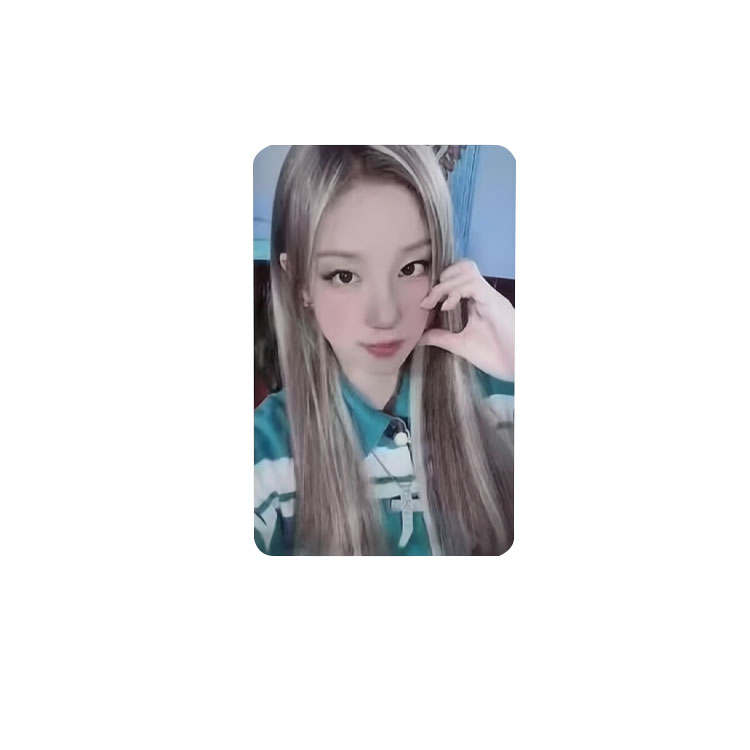 CUBE ENTERTAINMENT GI DLE Song Yuqi Mr 3.0 Ver A Photocards 1 Pc