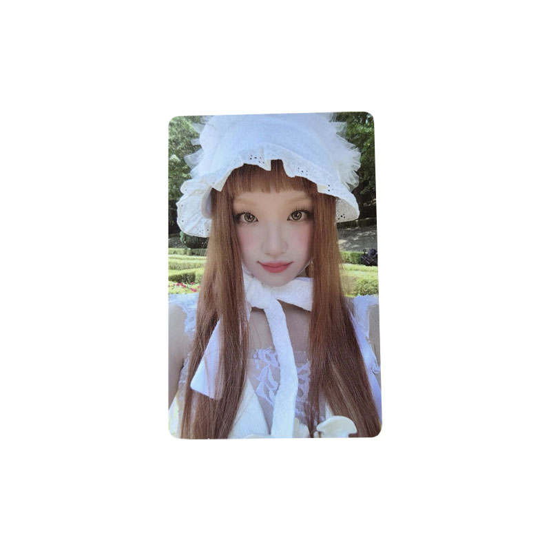 CUBE ENTERTAINMENT GI DLE Song Yuqi, Exclusive Card Ver.1 Photocards 1 Pc