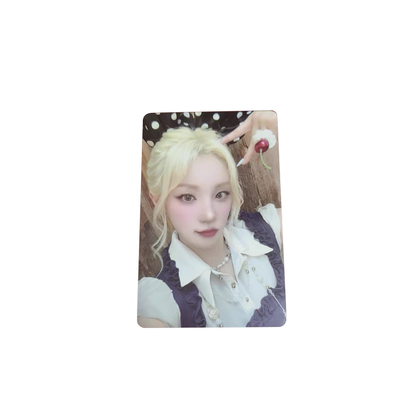 CUBE ENTERTAINMENT CUBE ENTERTAINMENT GI DLE Quick Flash Full Amount Card 5 Photocards 1 Pc