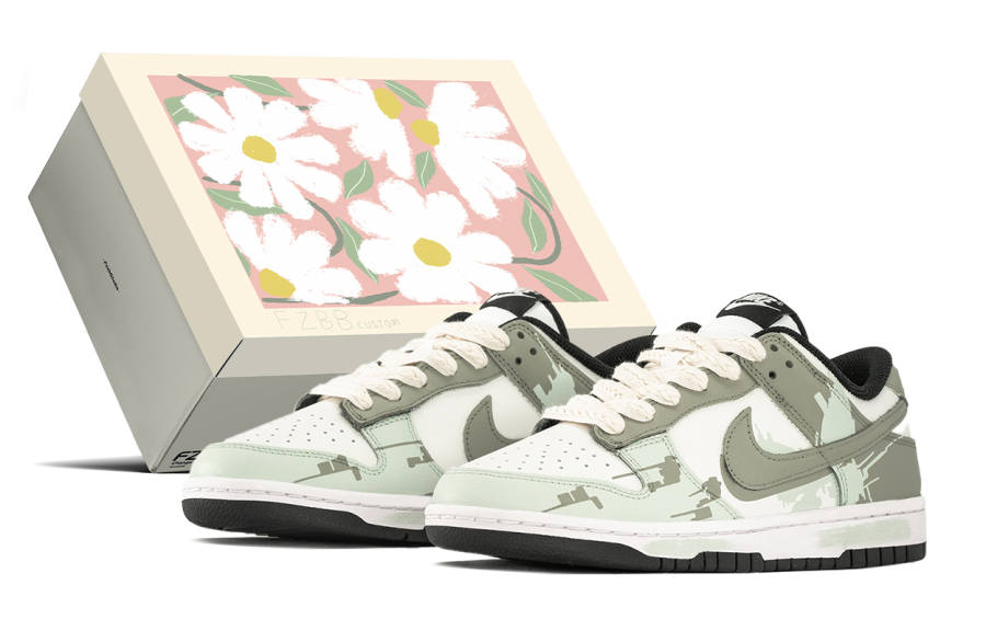 Nike Nike Dunk Abrasion Resistant Abrasion Resistant Low top Skateboard Shoes Women's Beige Green