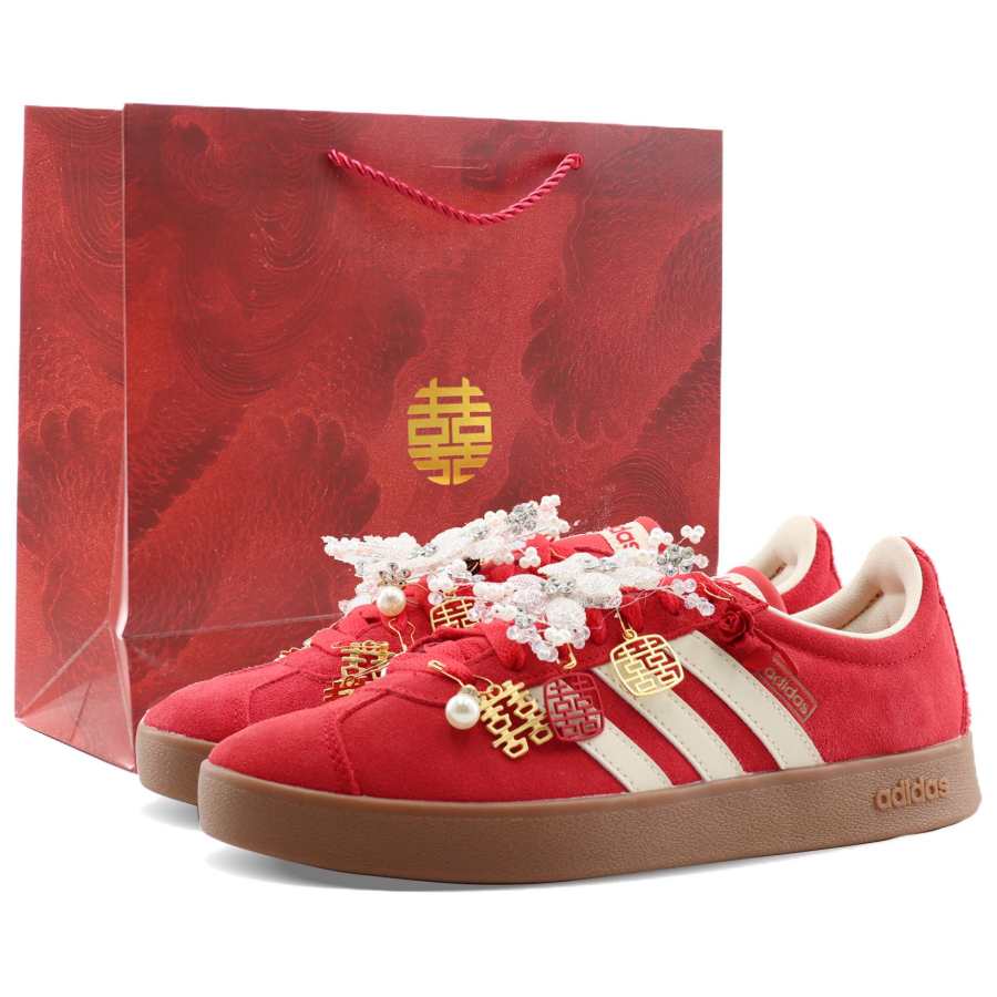 Adidas Adidas Vl Court Classic Jasmine, Love Forever Suede Abrasion Resistant Low top Skateboard Shoes Unisex White Red