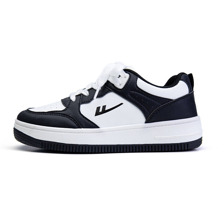 Warrior Lightweight Abrasion Resistant Coverage Abrasion Resistant Lightweight Low top Skateboard Shoes