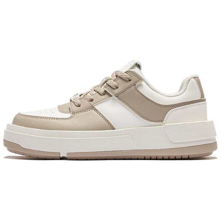 Erke Coverage Slip Resistant And Abrasion Resistant Low top Skateboard Shoes Women's White Beige