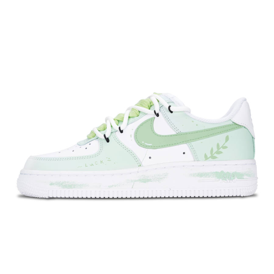 Nike Nike Air Force 1 Spring Charm Abrasion Resistant Abrasion Resistant Low top Skateboard Shoes Women's White Green