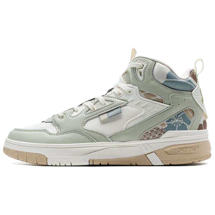 XTEP Slip Resistant Abrasion Resistant Slip Resistant Abrasion Resistant Mid top Skateboard Shoes Women's Green White