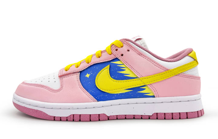 Nike Nike Dunk Low top Skateboard Shoes Women's Pink White