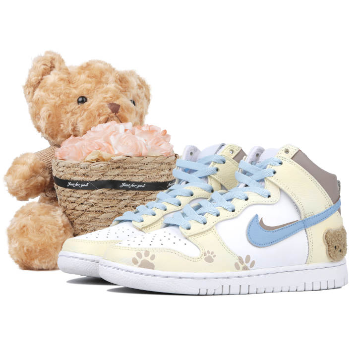 Nike Nike Dunk High Slip Resistant Lightweight Impact Resistance Slip Resistant, Lightweight, And Impact Resistant High top