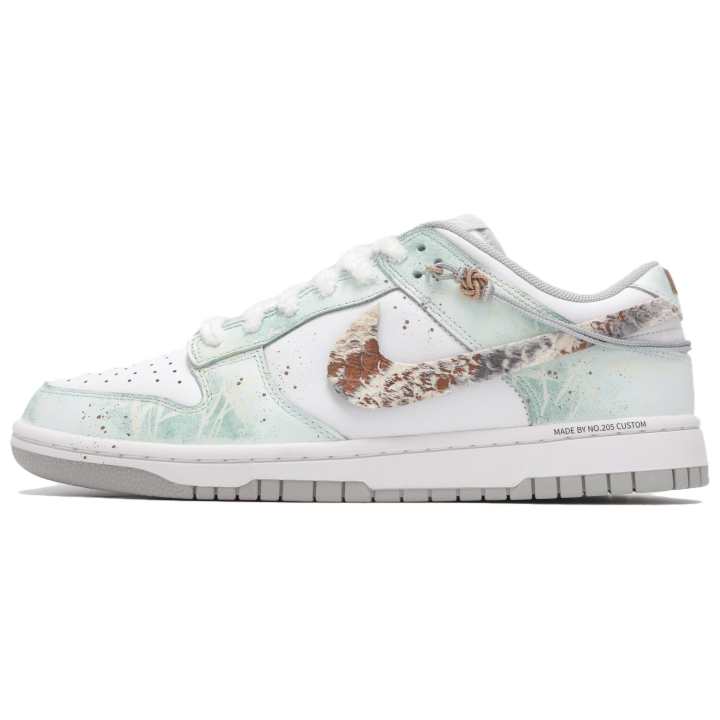 Nike Nike Dunk Cushioning Low top Skateboard Shoes Women's Azure