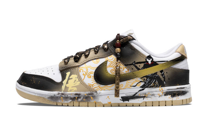 Nike Nike Dunk Low top Skateboard Shoes Men's Black Gold