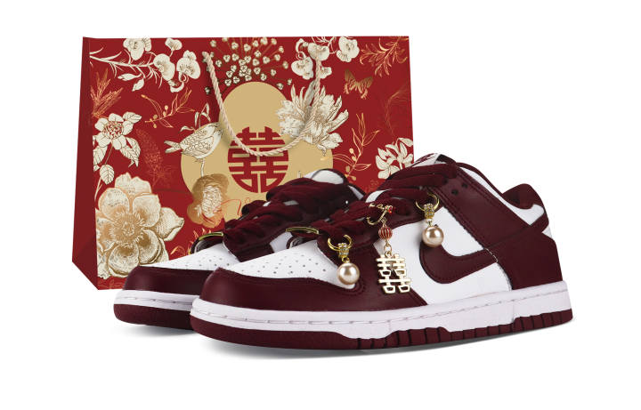 Nike Nike Dunk Slip Resistant, Abrasion Resistant, Lightweight Low top Skateboard Shoes Unisex Burgundy