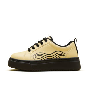XIANGSU Coverage Lightweight Coverage Low top Skateboard Shoes Women's Yellow