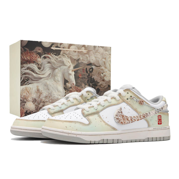 Nike Nike Dunk Cushioning Low top Skateboard Shoes Women's Beige Yellow