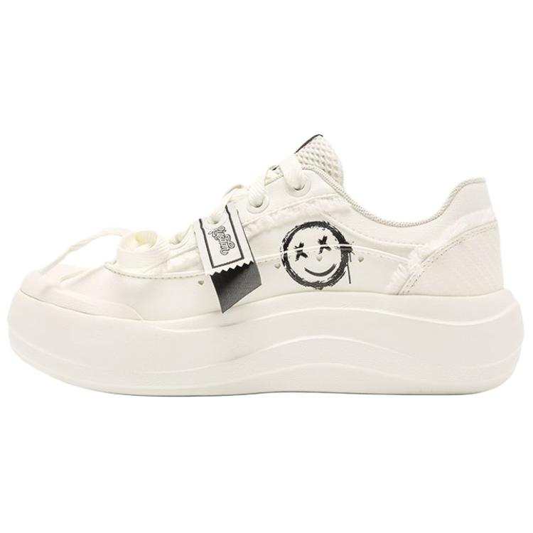 QIAODAN Quality Drying Low top Skateboard Shoes Women's Ivory White Black
