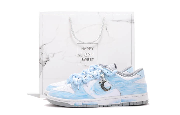 Nike Nike Dunk Coverage Abrasion Resistant Coverage Abrasion Resistant Low top Skateboard Shoes Men's Sky Blue