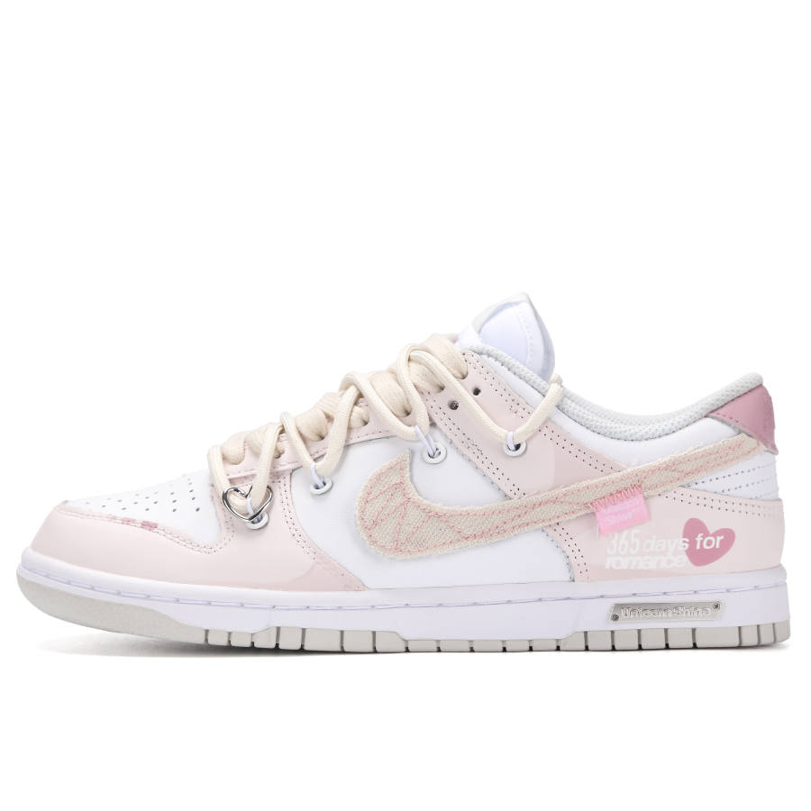 Nike Nike Dunk Sweetheart Sniper Abrasion Resistant Abrasion Resistant Low top Skateboard Shoes Women's Pink