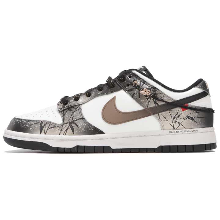 Nike Nike Dunk Cushioning Low top Skateboard Shoes Men's Black Gold