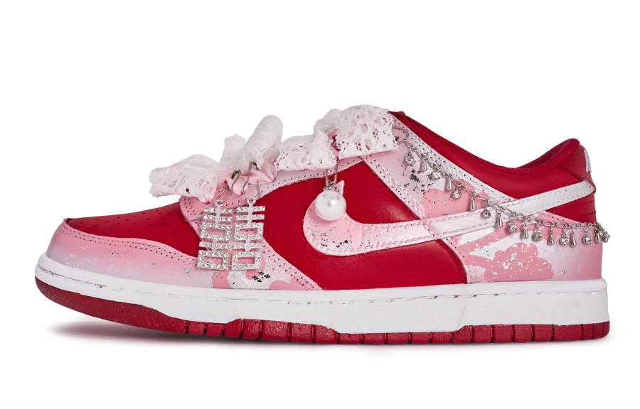 Nike Nike Dunk Walking Planet, Peach Blossom Joy Low top Skateboard Shoes Unisex White Pink