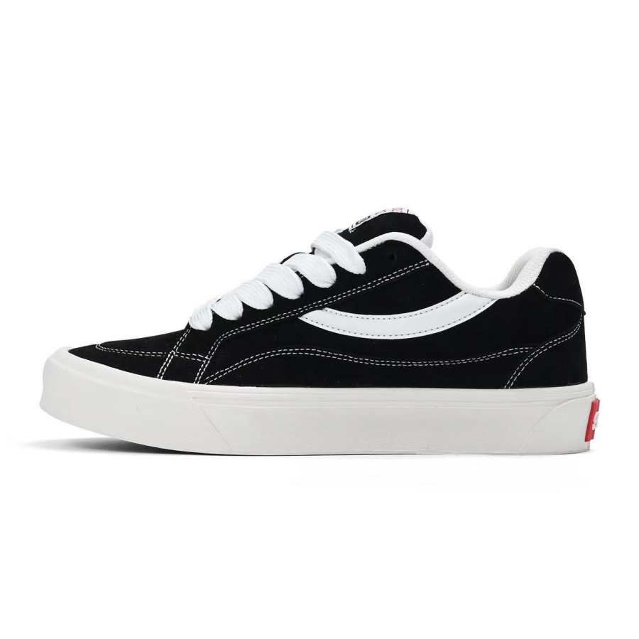 GZOZ Wear resistant And Lightweight Low top Skateboard Shoes Unisex Black
