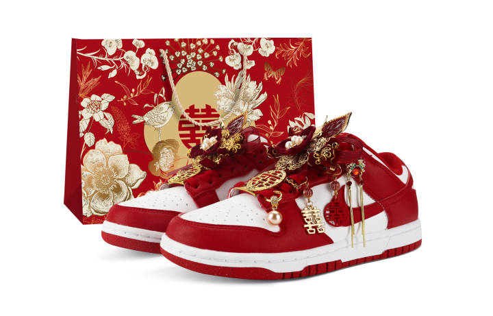 Nike Nike Dunk Abrasion Resistant Abrasion Resistant Low top Skateboard Shoes Unisex Red White