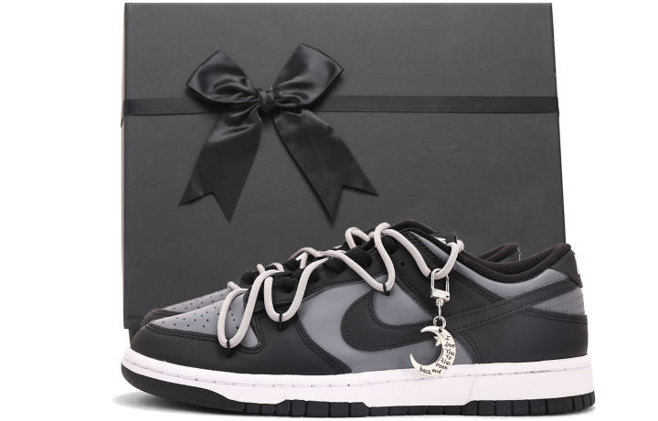 Nike Nike Dunk Coverage Slip Resistant Abrasion Resistant Coverage Slip Resistant And Abrasion Resistant Low top