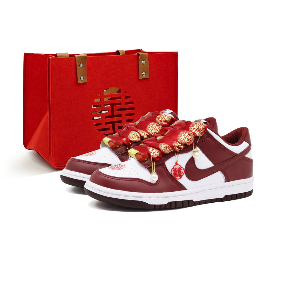 Nike Nike Dunk DIY Create Name Letter Leather Slip Resistant Abrasion Resistant Low top Skateboard Shoes Unisex