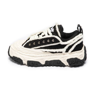 WHITE HOT Skateboard Shoes Unisex Black White