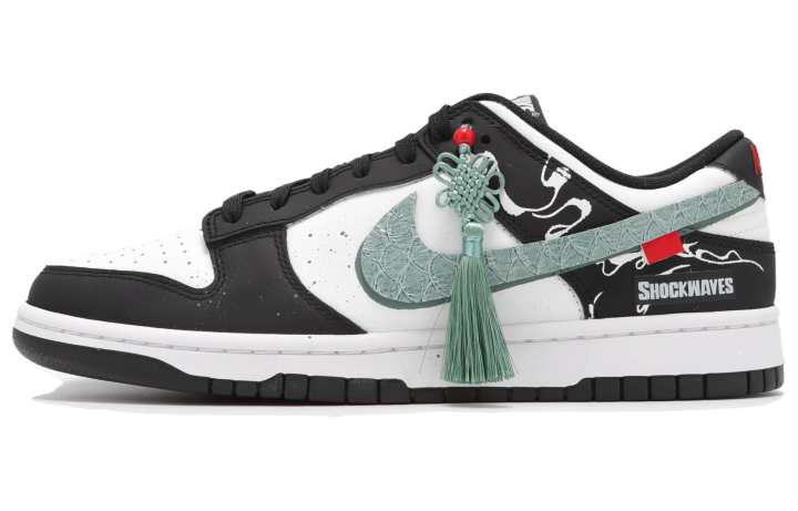 Nike Nike Dunk Abrasion Resistant Abrasion Resistant Low top Skateboard Shoes Unisex Black White