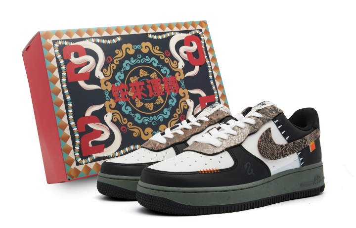 Nike Nike Air Force 1 Slip Resistant Abrasion Resistant Low top Skateboard Shoes Unisex Black White