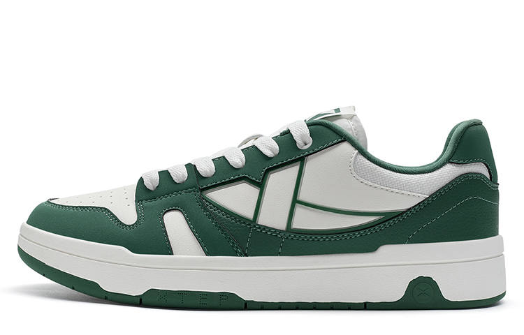 XTEP XTEP MAXX LITE Low top Skateboard Shoes Men's Sail White/Deep Emerald Green