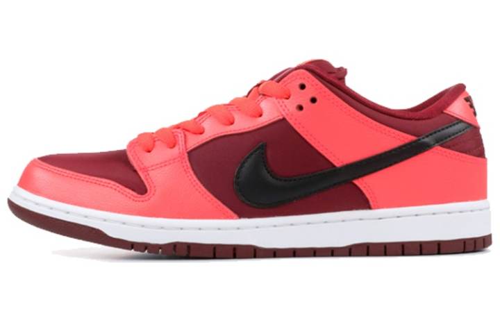 Nike Nike SB Dunk Low Laser Crimson
