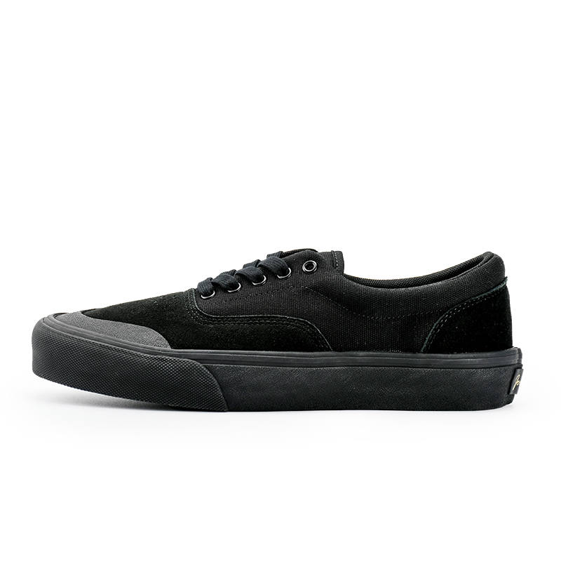 GOLUCK Cushioning, Wear Resistant Low top Skateboard Shoes Unisex Black Warrior