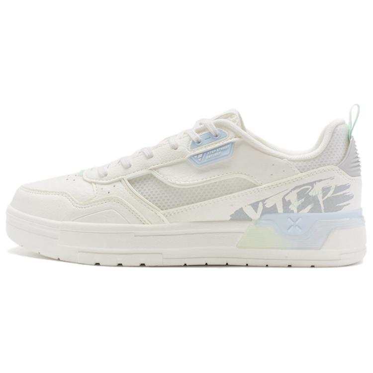 XTEP Fission Slip Resistant Slip Resistant Low top Skateboard Shoes Women's White Blue