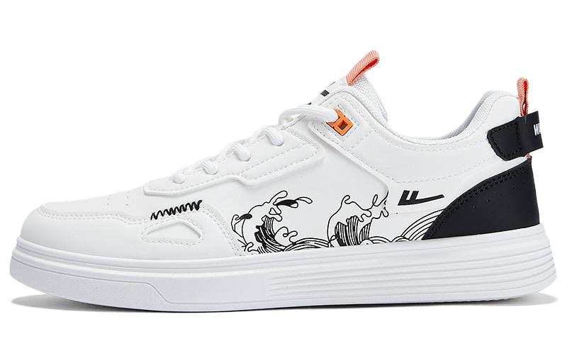 Warrior Synthetic Leather Slip Resistant Cushioning Abrasion Resistant Low top Skateboard Shoes Men's White Black