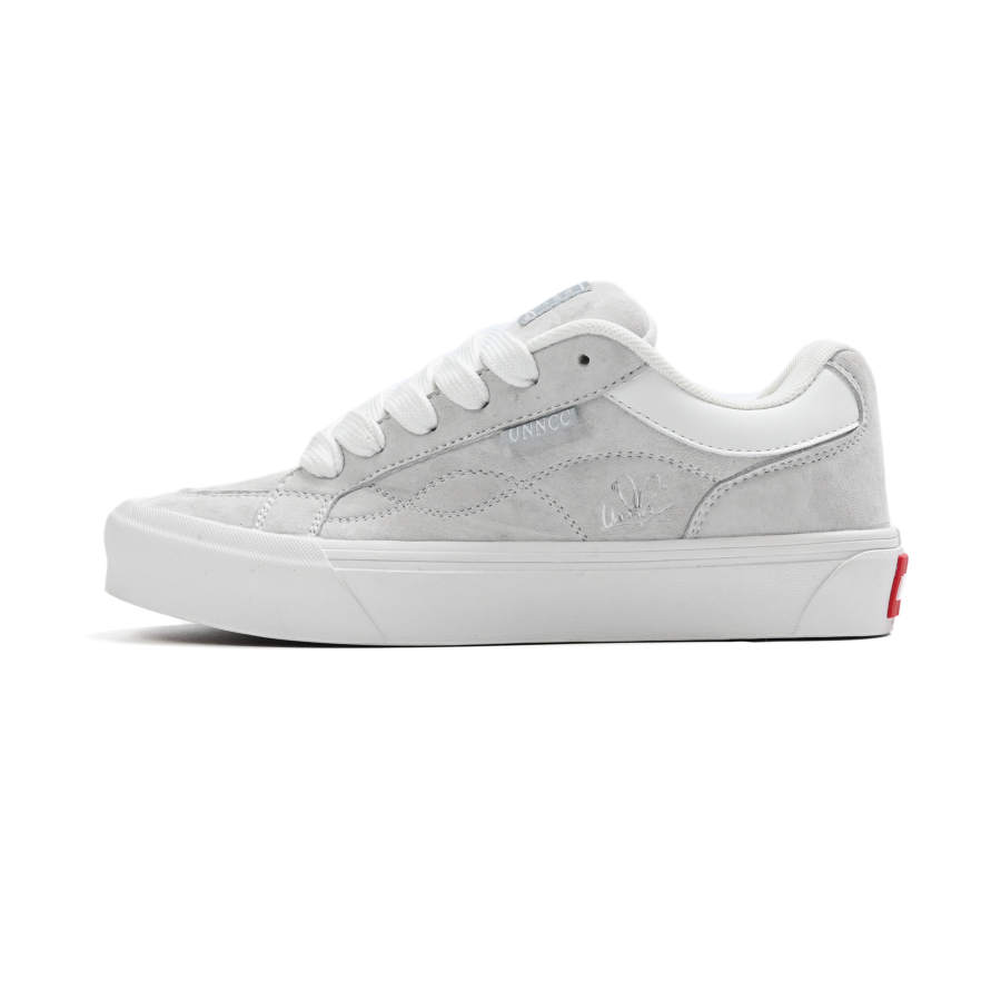 UNNCC Slip Resistant Abrasion Resistant Slip Resistant Abrasion Resistant Low top Skateboard Shoes Unisex Light Gray