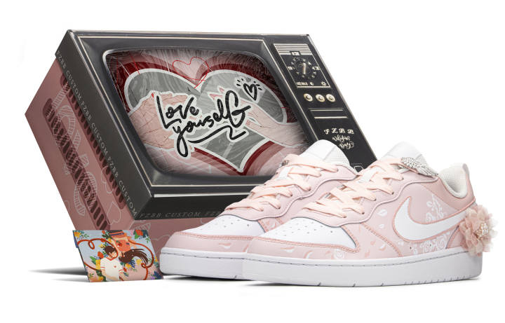 Nike Nike Court Borough Height Increasing Height Increasing Low top Skateboard Shoes GS Pink White