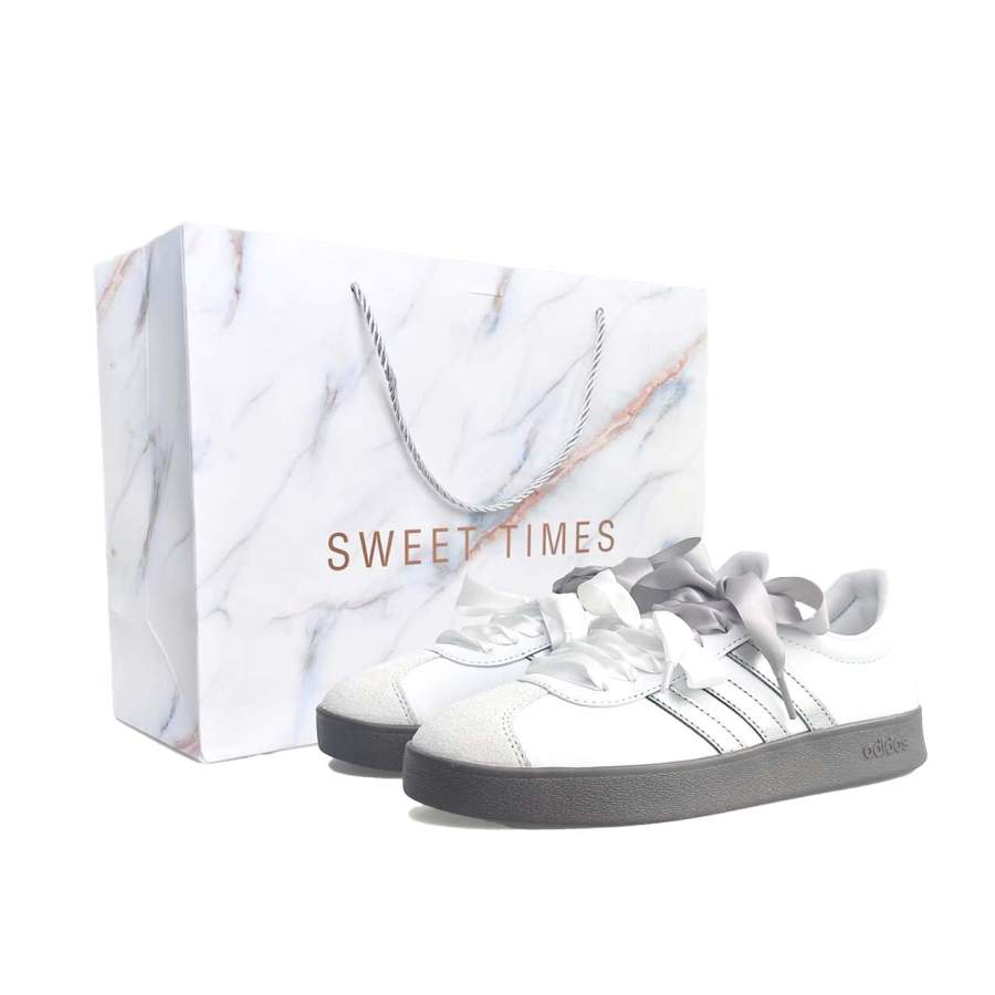 Adidas Adidas VL COURT 2.0 Girlfriend, Love Confession Slip Resistant Lightweight Low top Skateboard Shoes Unisex Silver White