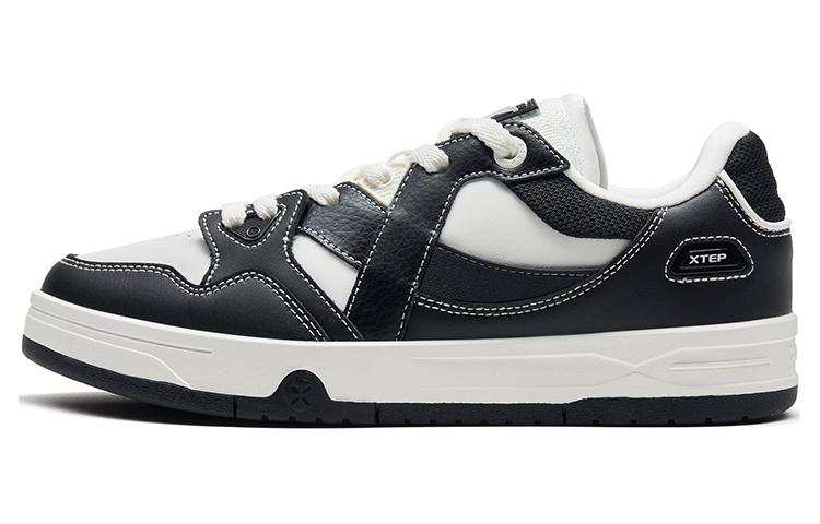 XTEP MAXX1.0 Slip Resistant And Breathable Low top Skateboard Shoes Women's Black White